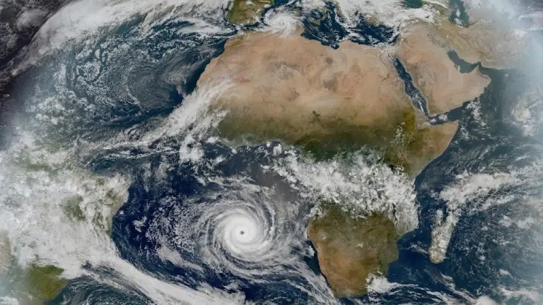 [FR] Article 511 - observation de la Terre - n°10 - Observation de la Terre en temps quasi réel